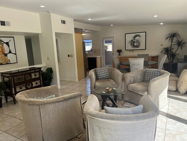 Building Photo - 76829 Iroquois Dr