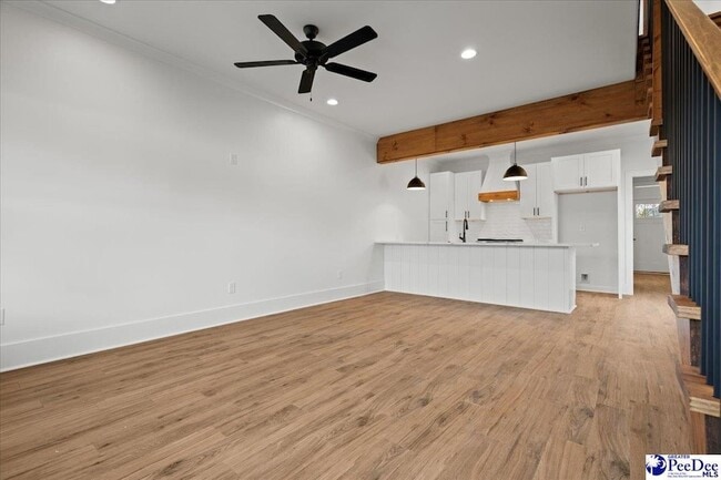 Building Photo - 501 W Cheves St