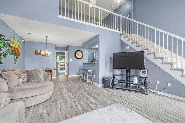Building Photo - Modern Comfort in the Heart of Chesapeake ...