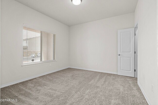 Building Photo - 5004 Alyssa Jade St