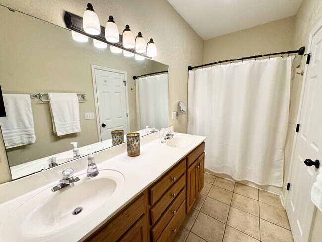 Building Photo - Beautiful 3 bedroom home in Providence Ridge, Seneca