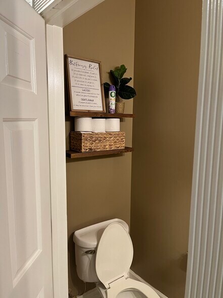 Half Bath - 9155 Meadow Vista Rd
