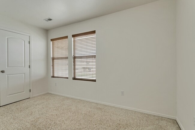 Building Photo - 2867 W 400 S