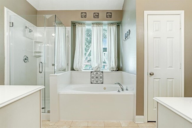 Building Photo - 907 Norfolk Dr