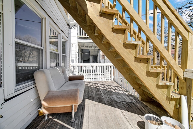 Building Photo - 4437 N Drake Ave