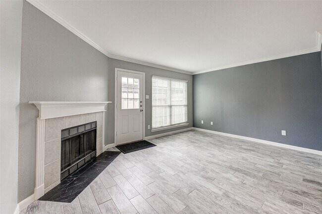 Building Photo - 6406 Ferris Dr