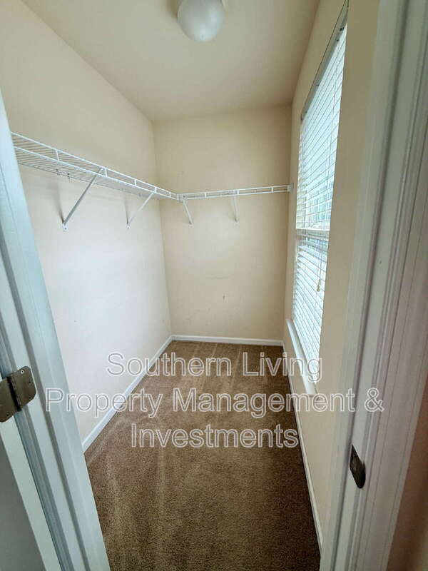 Building Photo - 9516 Birkwood Ct