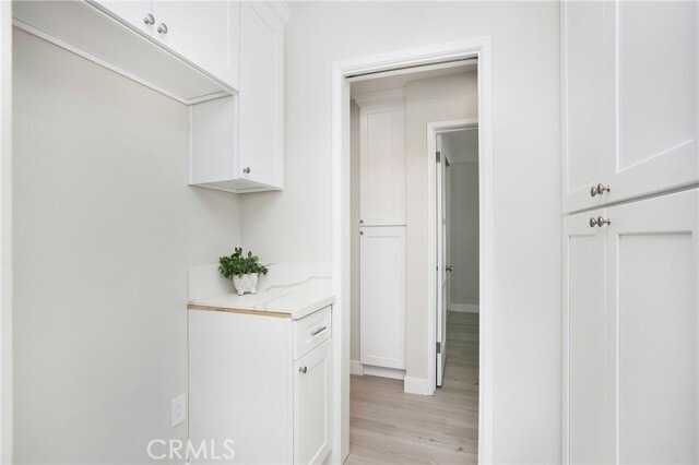 Building Photo - 10419 Floral Dr