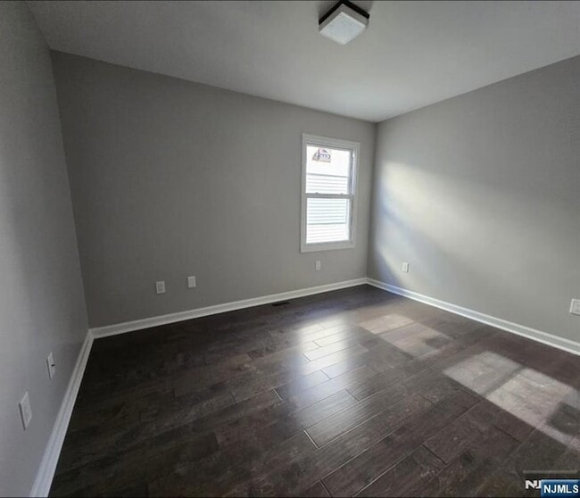 Building Photo - 7-9 Hudson St Unit 1ST