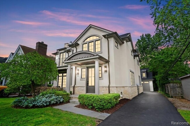 Building Photo - 1897 Norfolk St