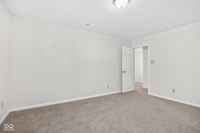 Building Photo - 6666 Black Antler Cir