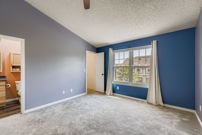 Building Photo - Move-In Ready: Serene Littleton Condo - Av...