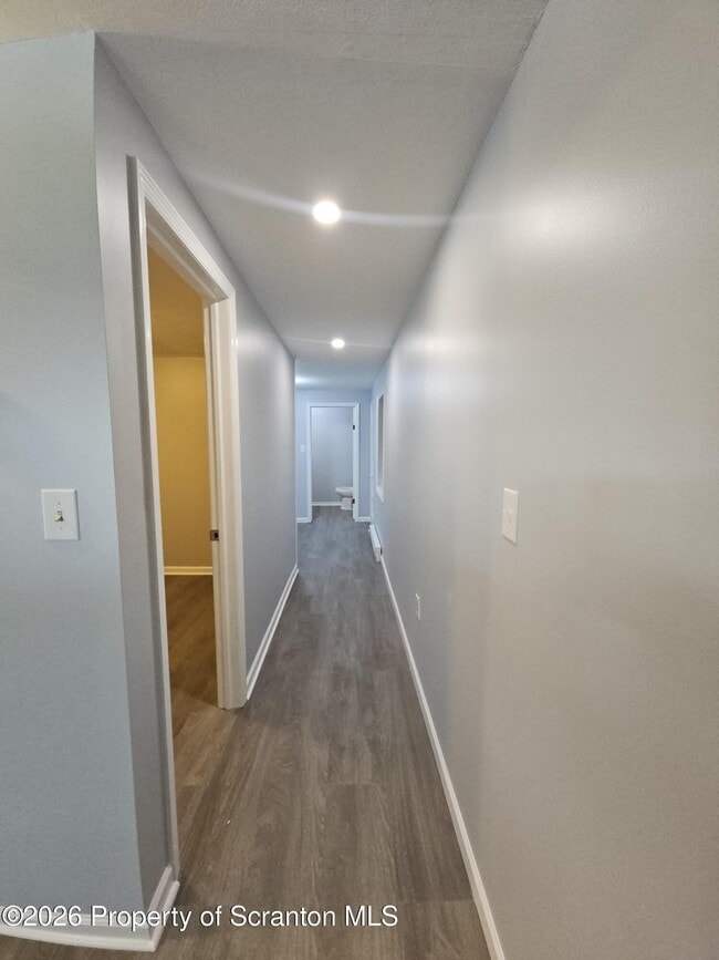 Building Photo - 853 Drinker Turnpike