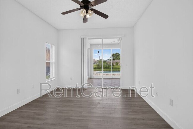 Building Photo - 121 Aurelia Ct