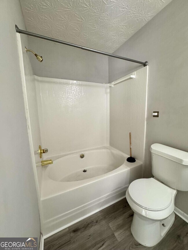 Building Photo - 75 Davis Mill Ct