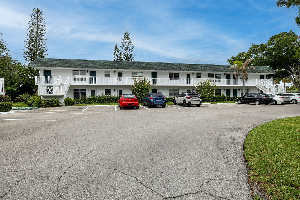 Building Photo - 2800 Indian River Blvd