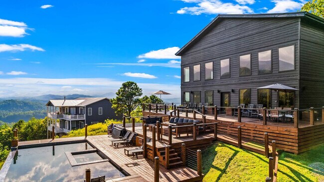 Building Photo - 264 Sonshine Ridge Rd