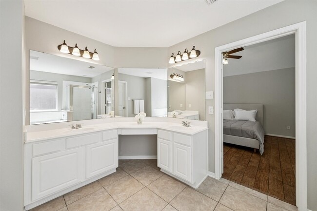 Building Photo - 18214 Olive Tree Ct