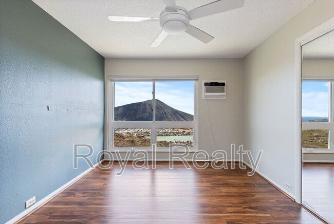 Building Photo - 1005 Kalahu Pl