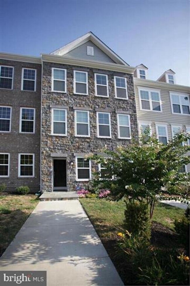 Building Photo - 110 Blackgum Ct