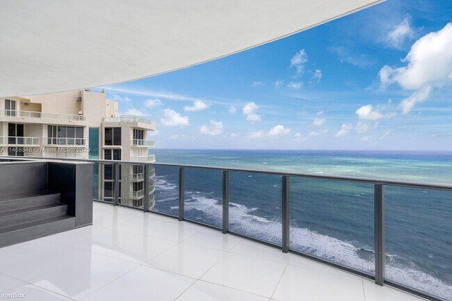 Building Photo - 3 br, 4.5 bath Condo - 18555 Collins Ave A...