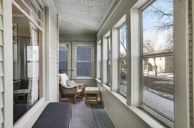 Building Photo - 1327 6th St NE