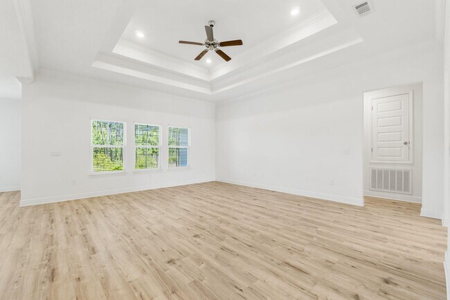 Building Photo - 147 Lk Pk Cv