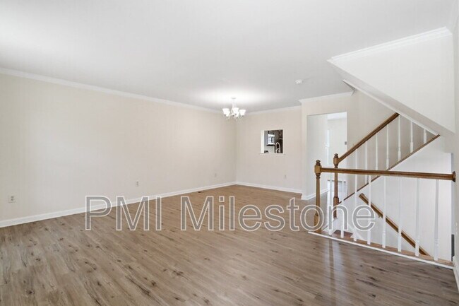 Building Photo - 6581 Ewald Ct