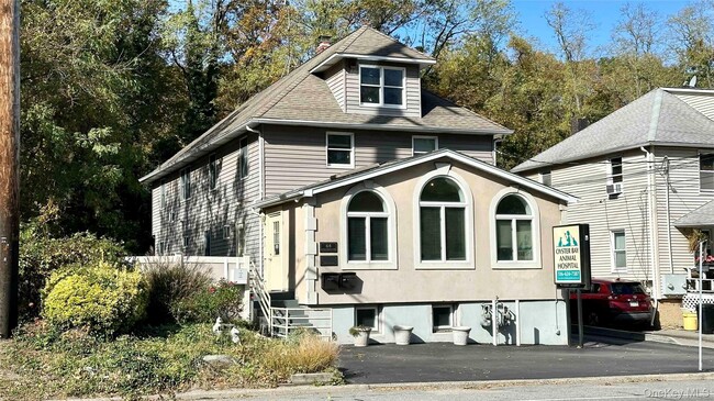 Primary Photo - 64 Pine Hollow Rd