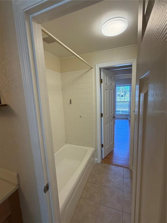 Building Photo - 792 E Michigan St