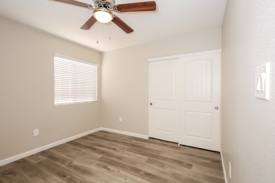 Building Photo - 1814 La Villa Dr