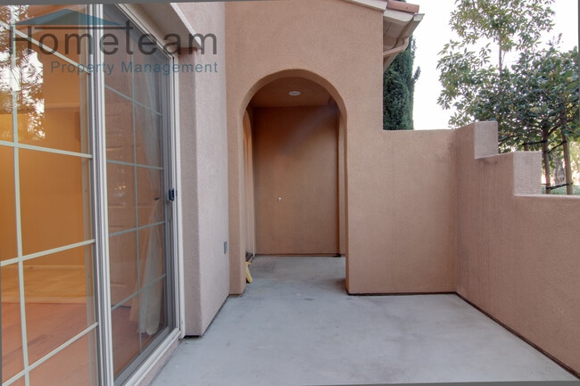 Building Photo - 2BR/2.5BA 1458 SQFT Eastlake/Chula Vista T...