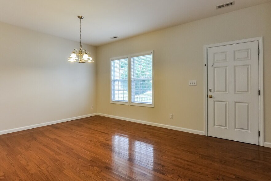 Building Photo - 407 Morganite Ct