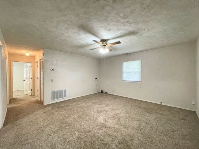 Building Photo - 3 Bed 2 Bath Home in Arlington