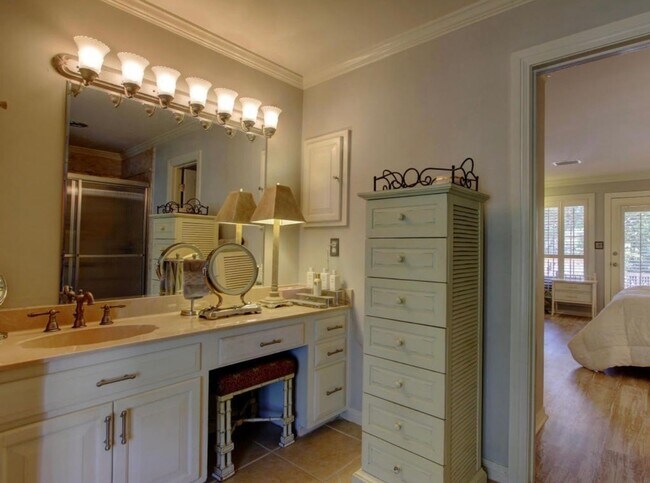 Building Photo - Executive Lakefront Retreat with Private P...