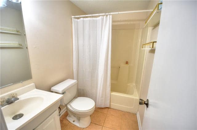 Building Photo - 3409 Metairie Ct