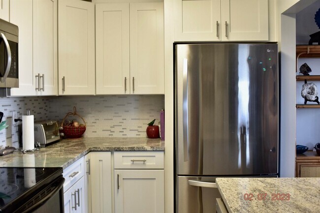 Building Photo - 15 Cartagena Ct