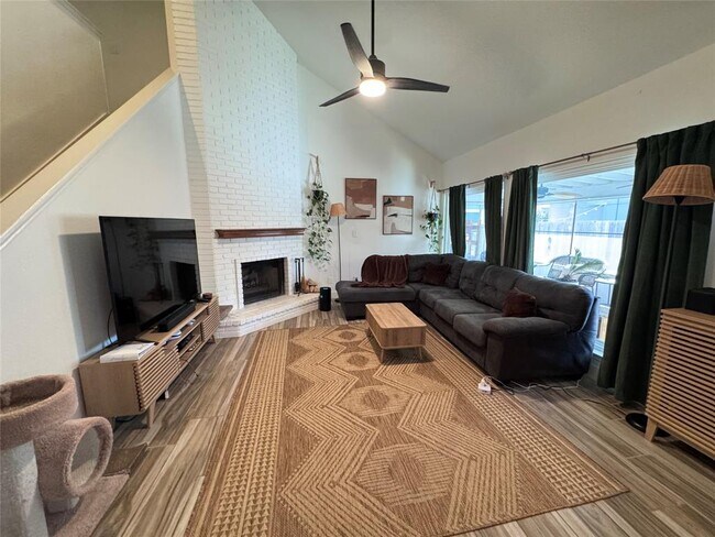 Building Photo - 2126 River Hollow