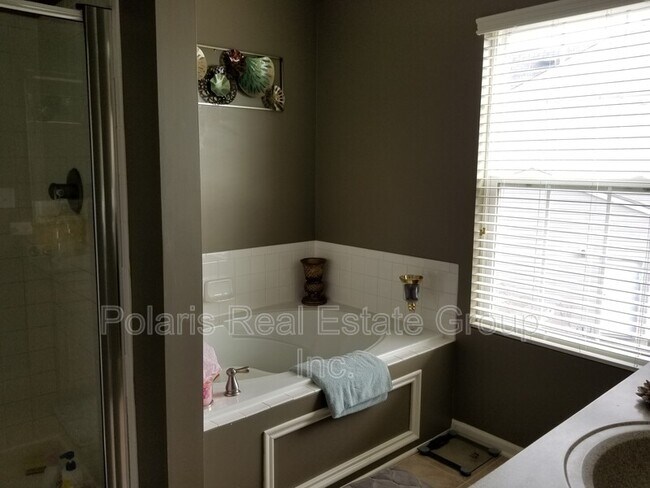 Building Photo - 11109 Craycroft Ct
