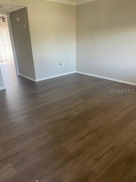 Building Photo - 115 Oyster Bay Cir