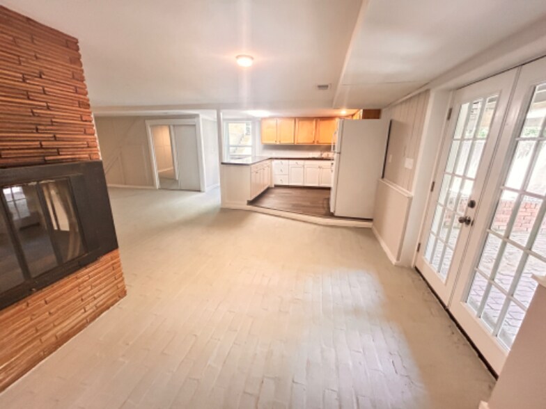 Building Photo - 1201 Old Cannons Ln