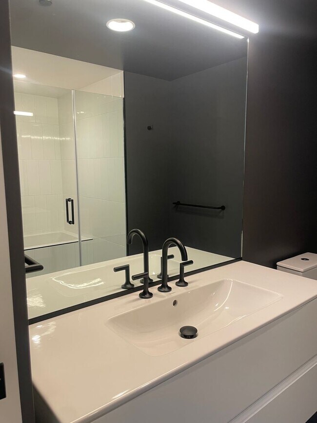 Building Photo - 960 Market St