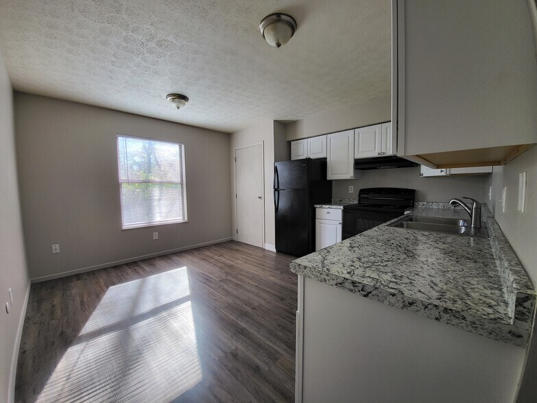 Building Photo - 3803 Zephyr Pl
