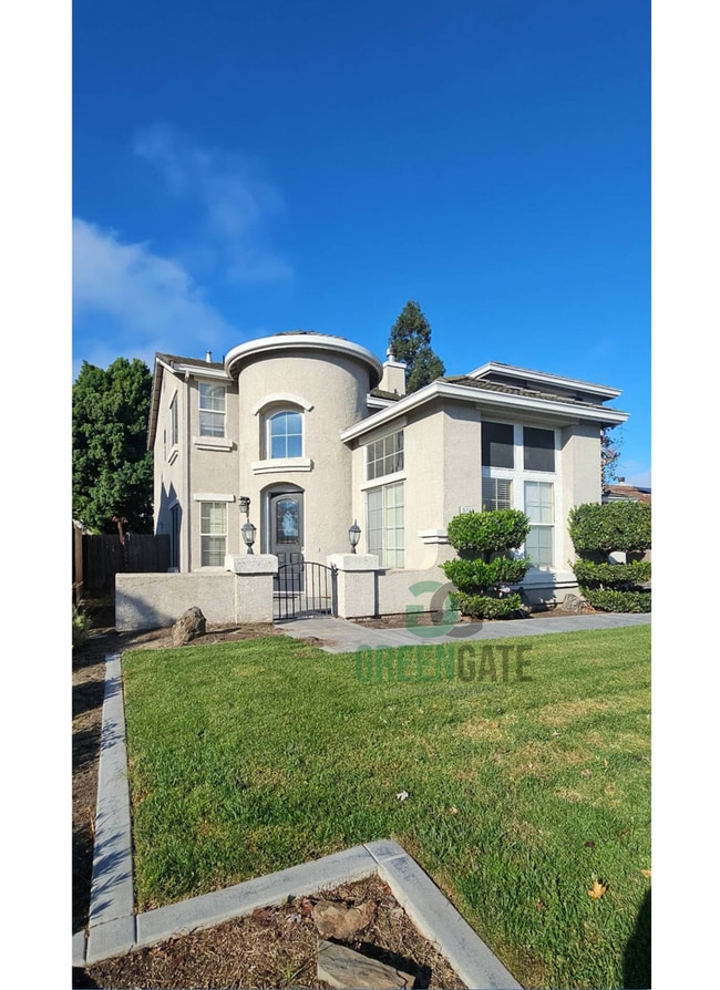 Building Photo - Spacious 4 Bedroom in Manteca!!! Ready