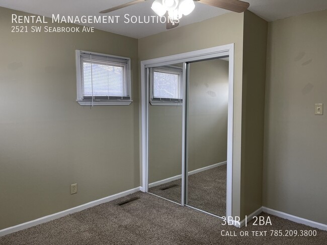 Building Photo - *Near Shunga Trail* 2521 SW Seabrook Ave- ...