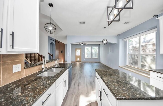 Building Photo - 7946 Atwood Hills Ln