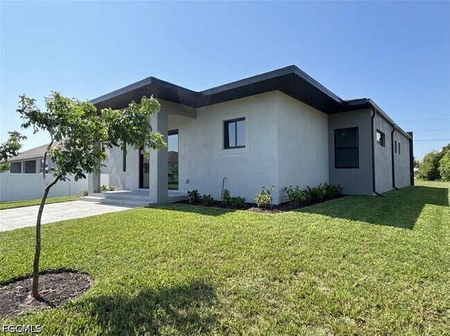 Building Photo - 4113 NW 34th Ln