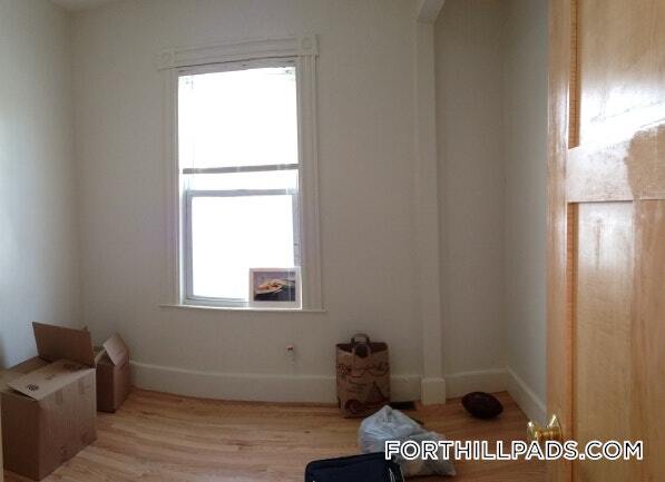 Building Photo - 190 Highland St