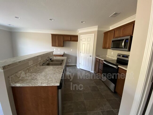 Building Photo - 8233 Zodiac Ln