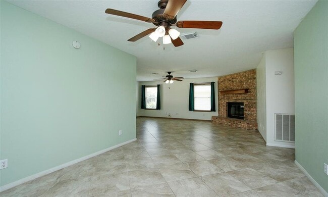 Building Photo - 6867 Stillwater Dr